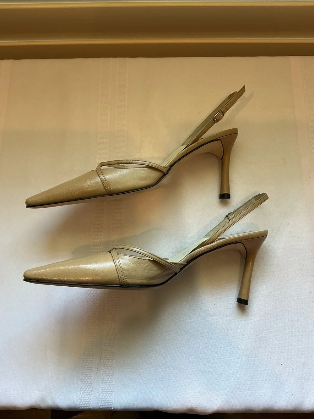 Vintage Anne Klein Pointed-toe Slingback Heels Tan Leather made in Italy size 8M